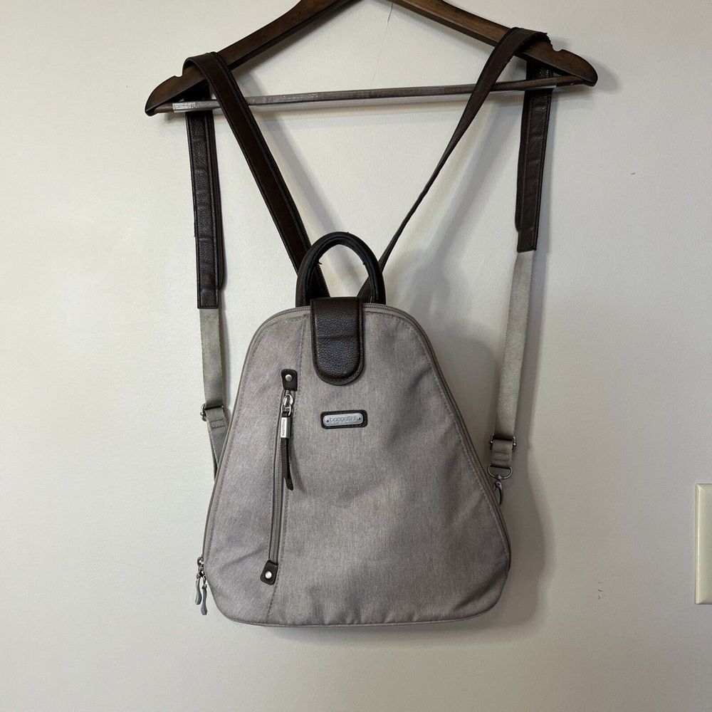 BAGGALLINI Metro Tan Brown Convertible Strap Backpack‎ Sling Purse Travel